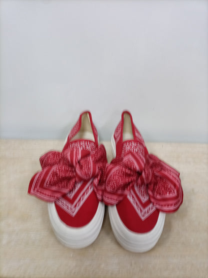 BERSHKA. Zapatillas lona lazada T.37