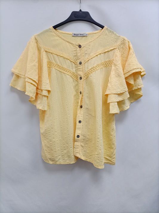 MAGGIE SWEET. Yellow blouse with ruffles Tl