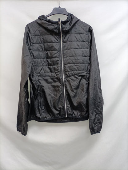 OYSHO. Black windbreaker Tl
