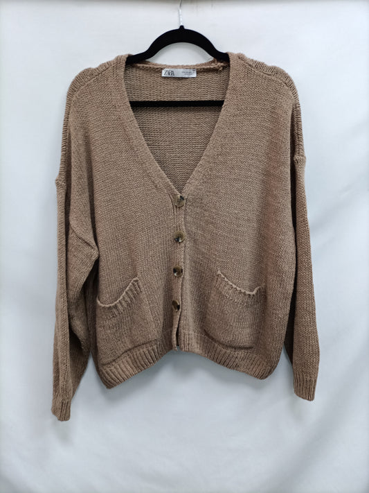 ZARA. Cárdigan marrón T.m