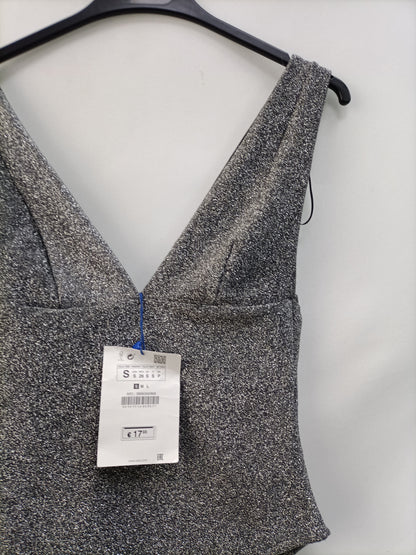 ZARA. Body plateado T.s