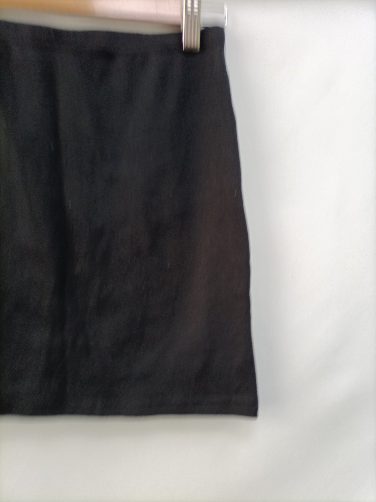 SHEIN. Black fitted Ts skirt