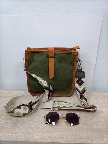 OTHERS. Green bag with embroidered handle