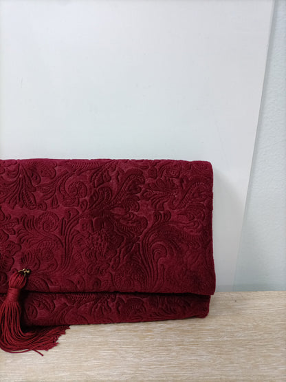 OTHERS. Textured burgundy wallet