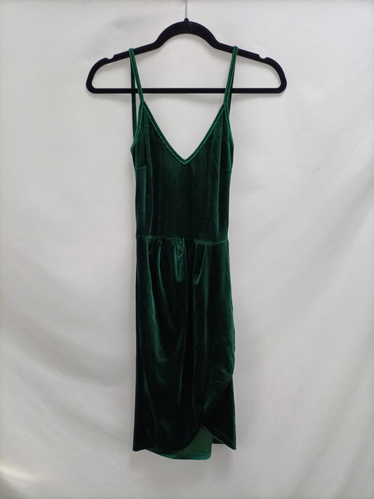 SHEIN. Vestido verde terciopelo T.s