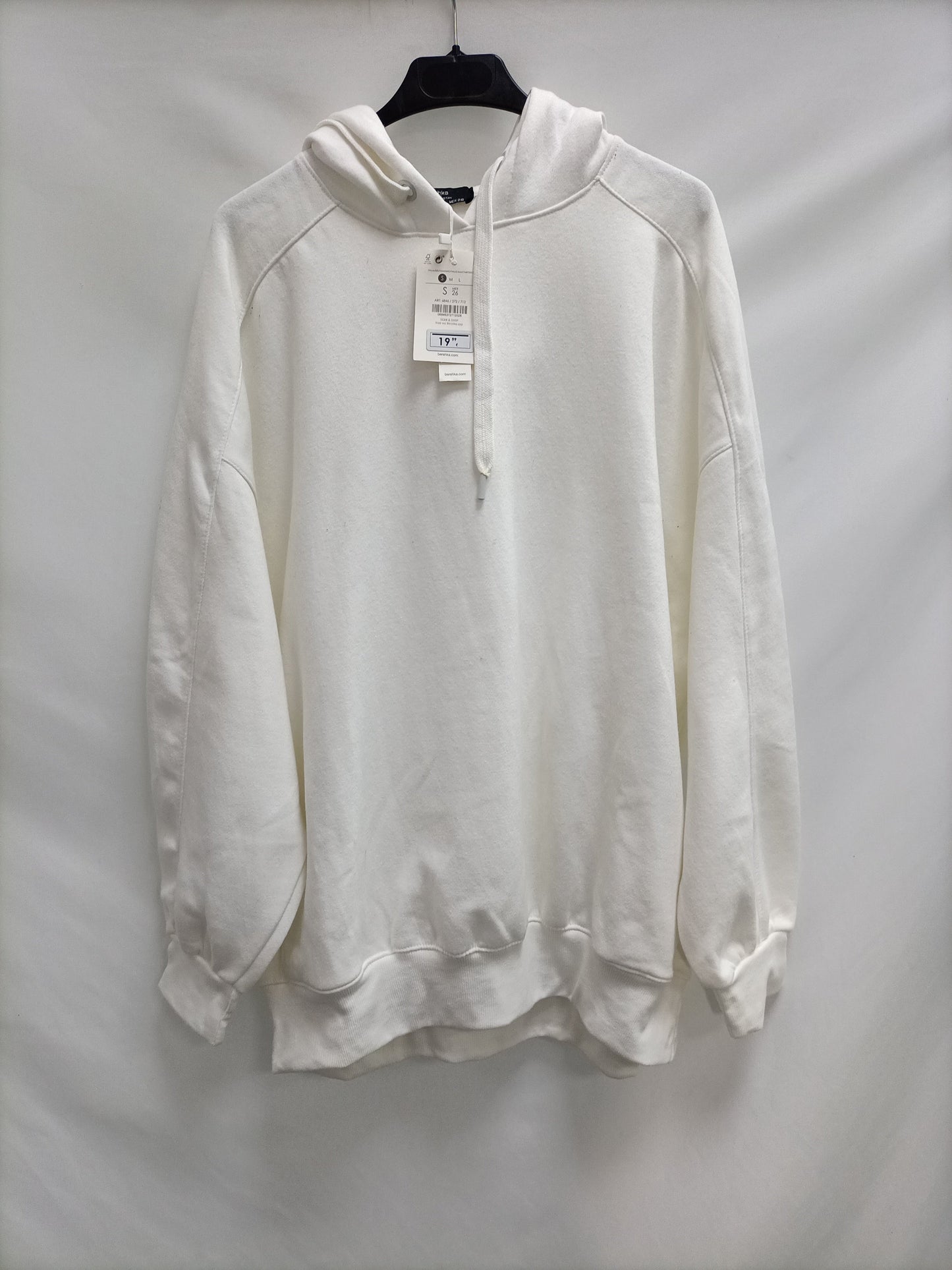 BERSHKA. Sudadera blanca oversized T.s
