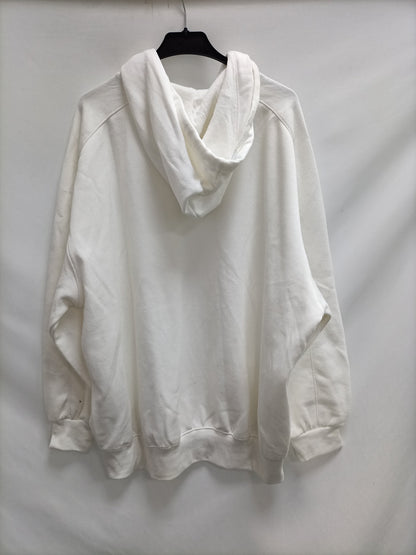 BERSHKA. Sudadera blanca oversized T.s