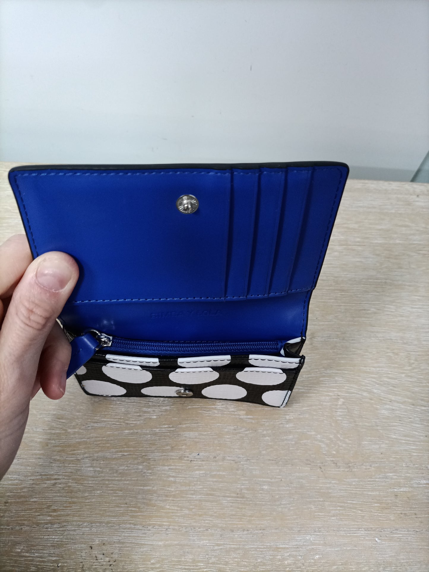 BIMBA Y LOLA. Monedero lunares