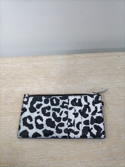 BIMBA Y LOLA. Monedero animal print