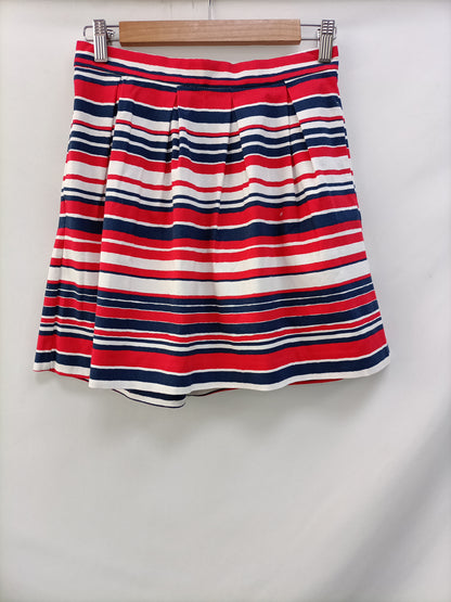 WHITE. Short striped skirt size 36