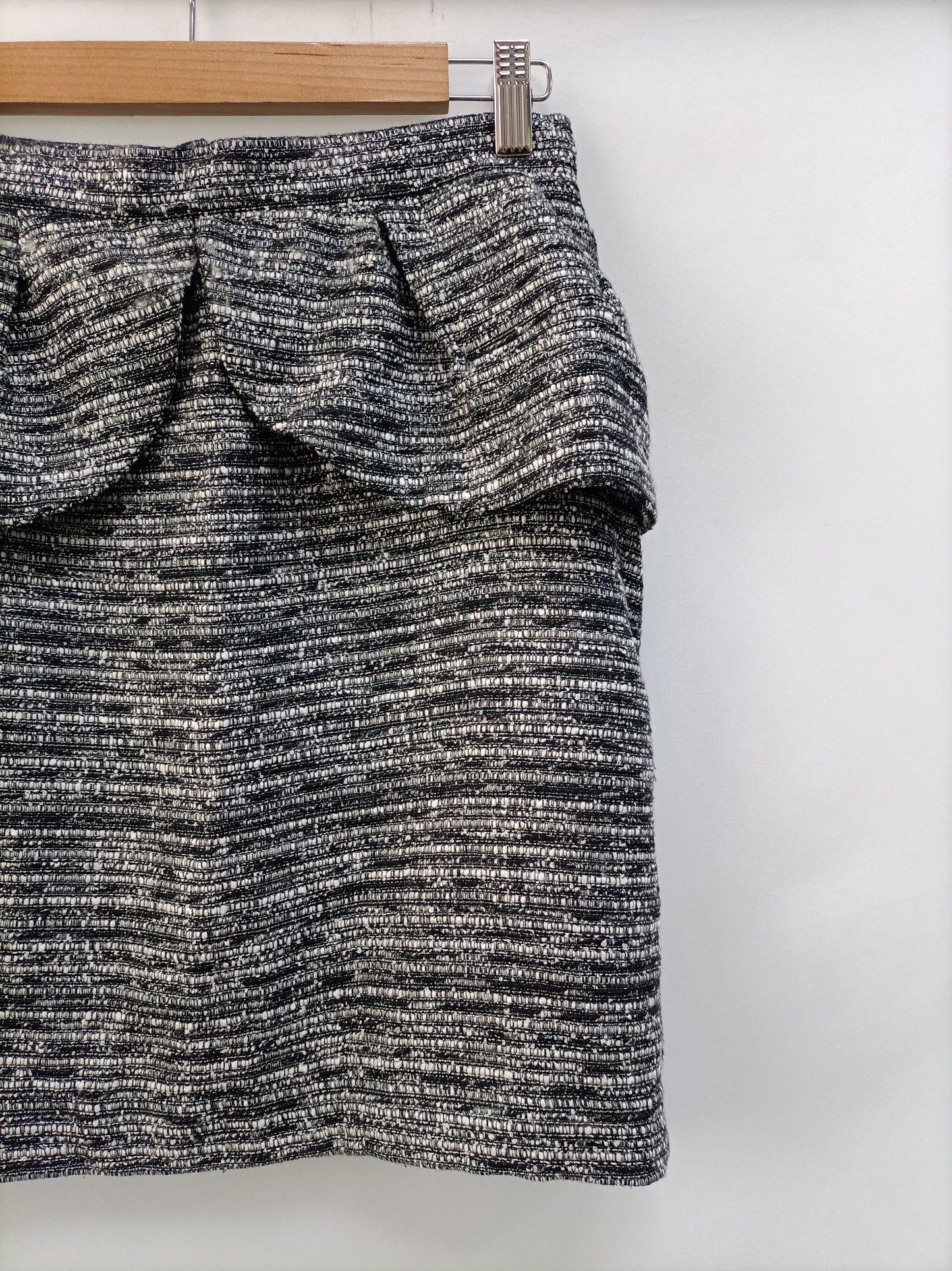 OTHERS. Black tweed Tu (36)