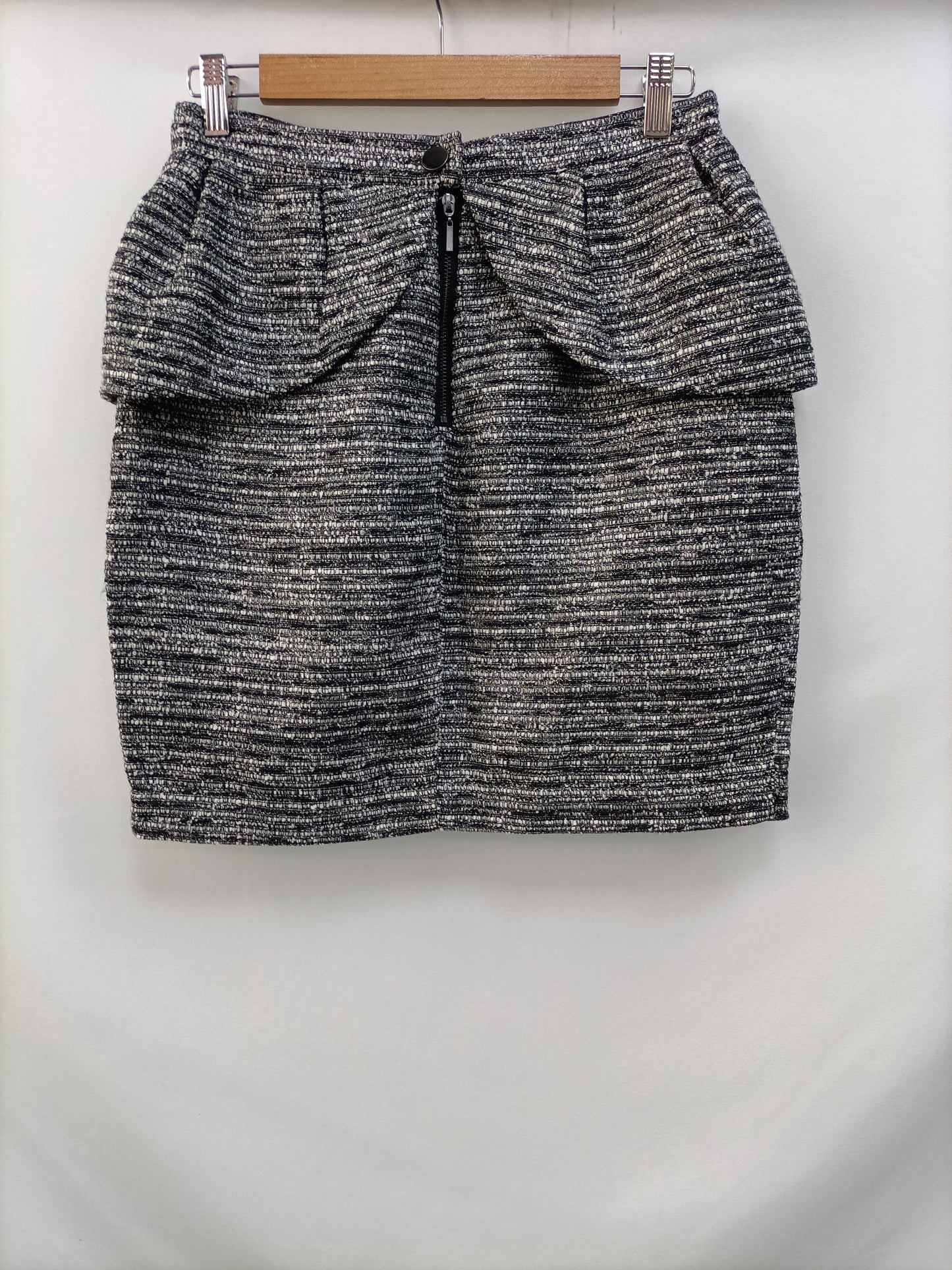 OTHERS. Black tweed Tu (36)