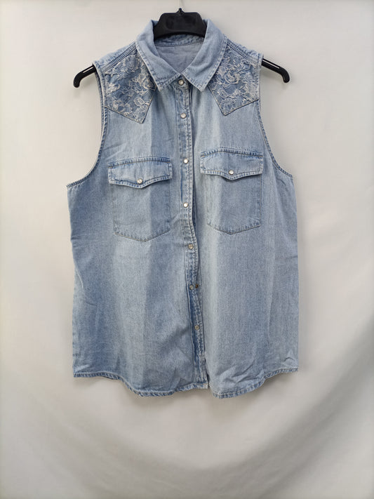 OTRAS. Camisa vaquero encaje Tu(s/m)