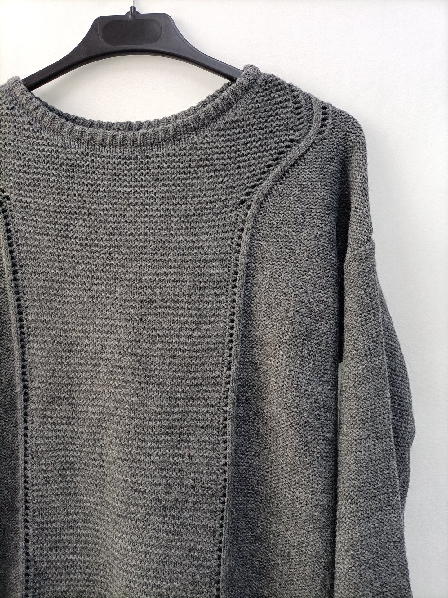 OTHERS. Gray knit sweater Tu(s/m)