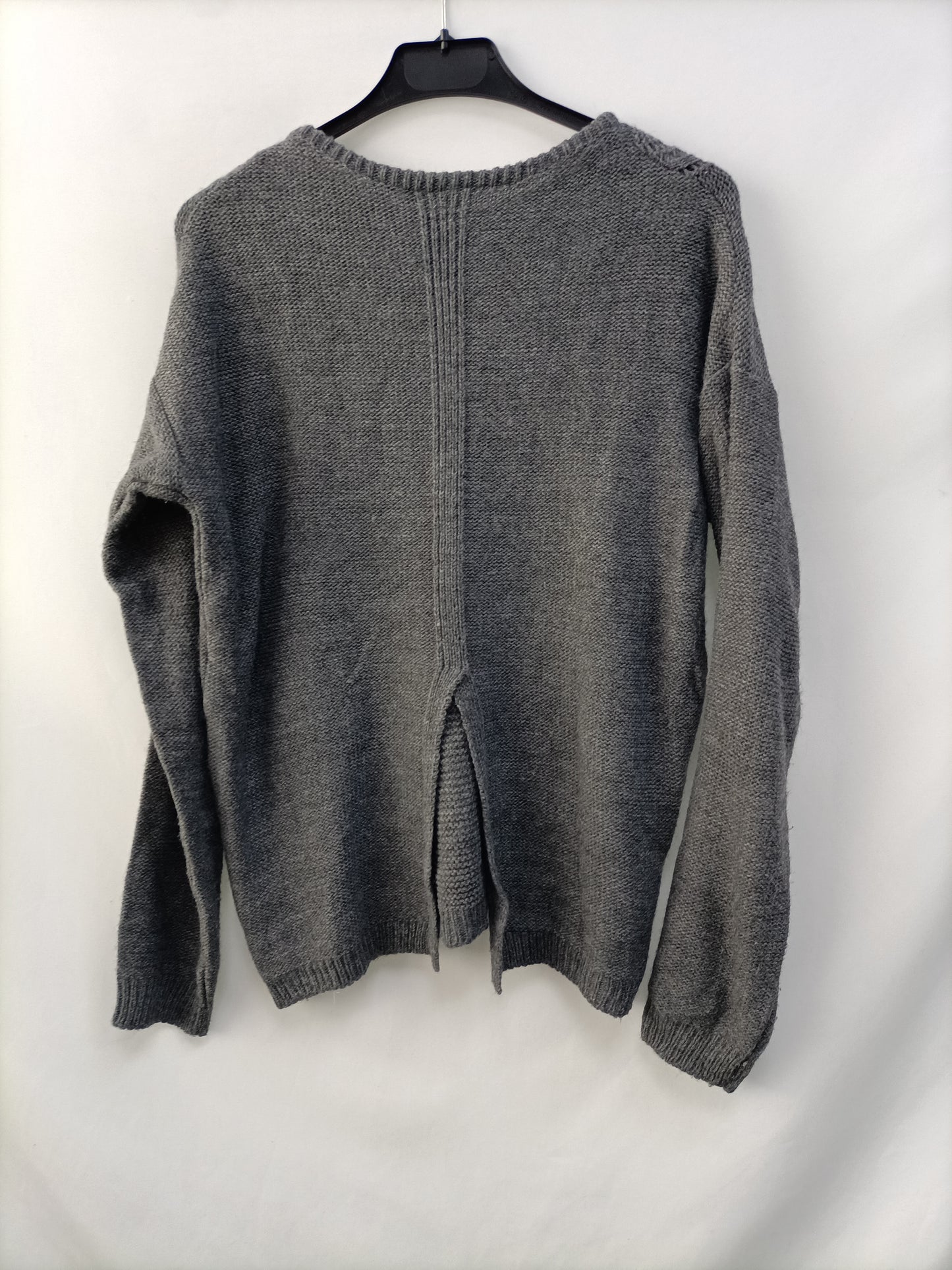 OTHERS. Gray knit sweater Tu(s/m)