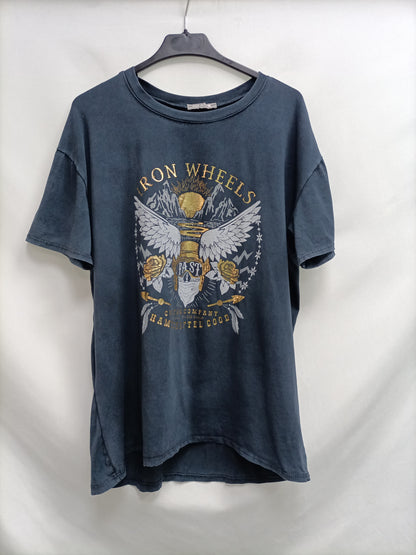 OTRAS. Camiseta azul dibujo Tu(m/l)