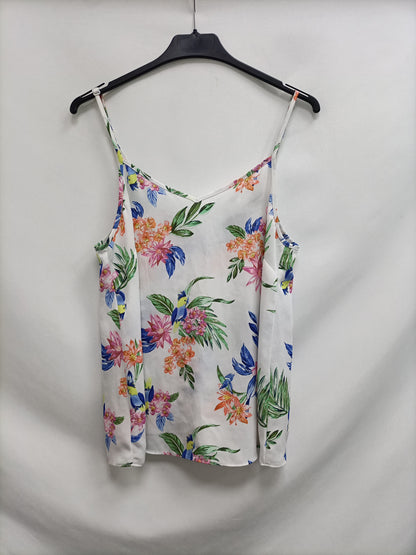 PRIMARK. Top blanco flores T.38
