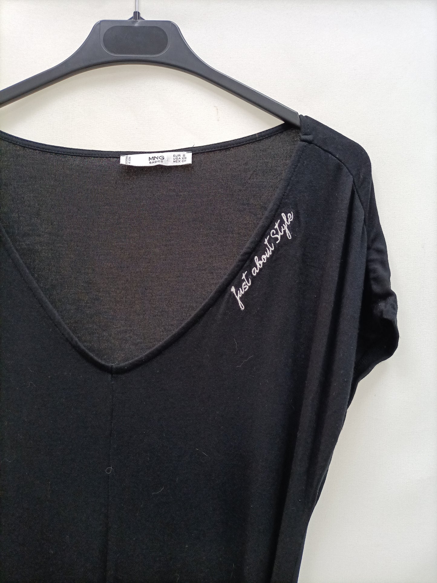 MANGO. Vestido negro midi T.s