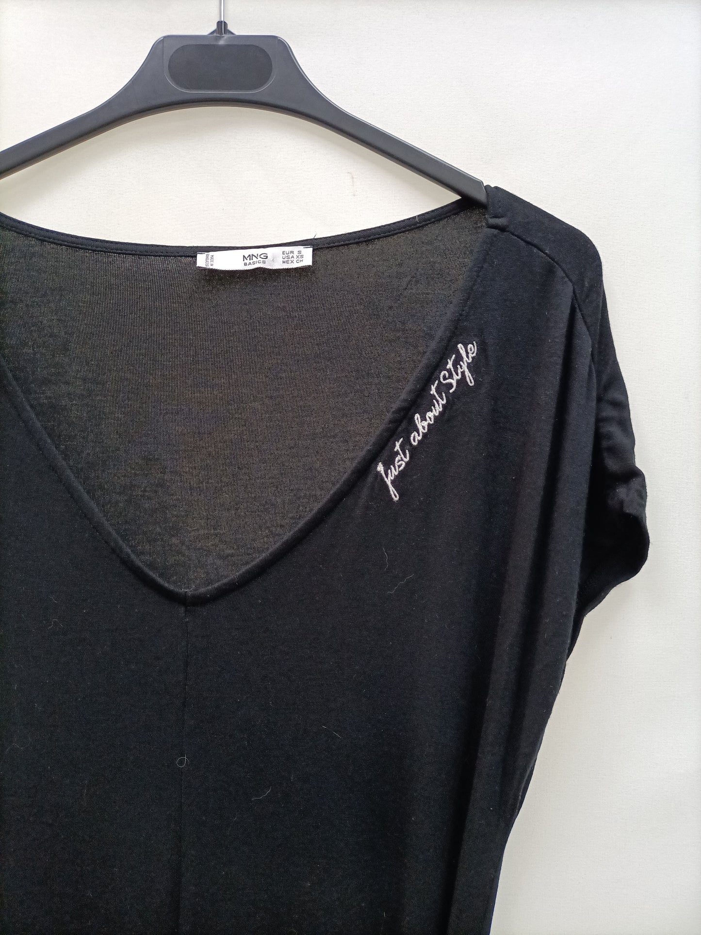 MANGO. Vestido negro midi T.s