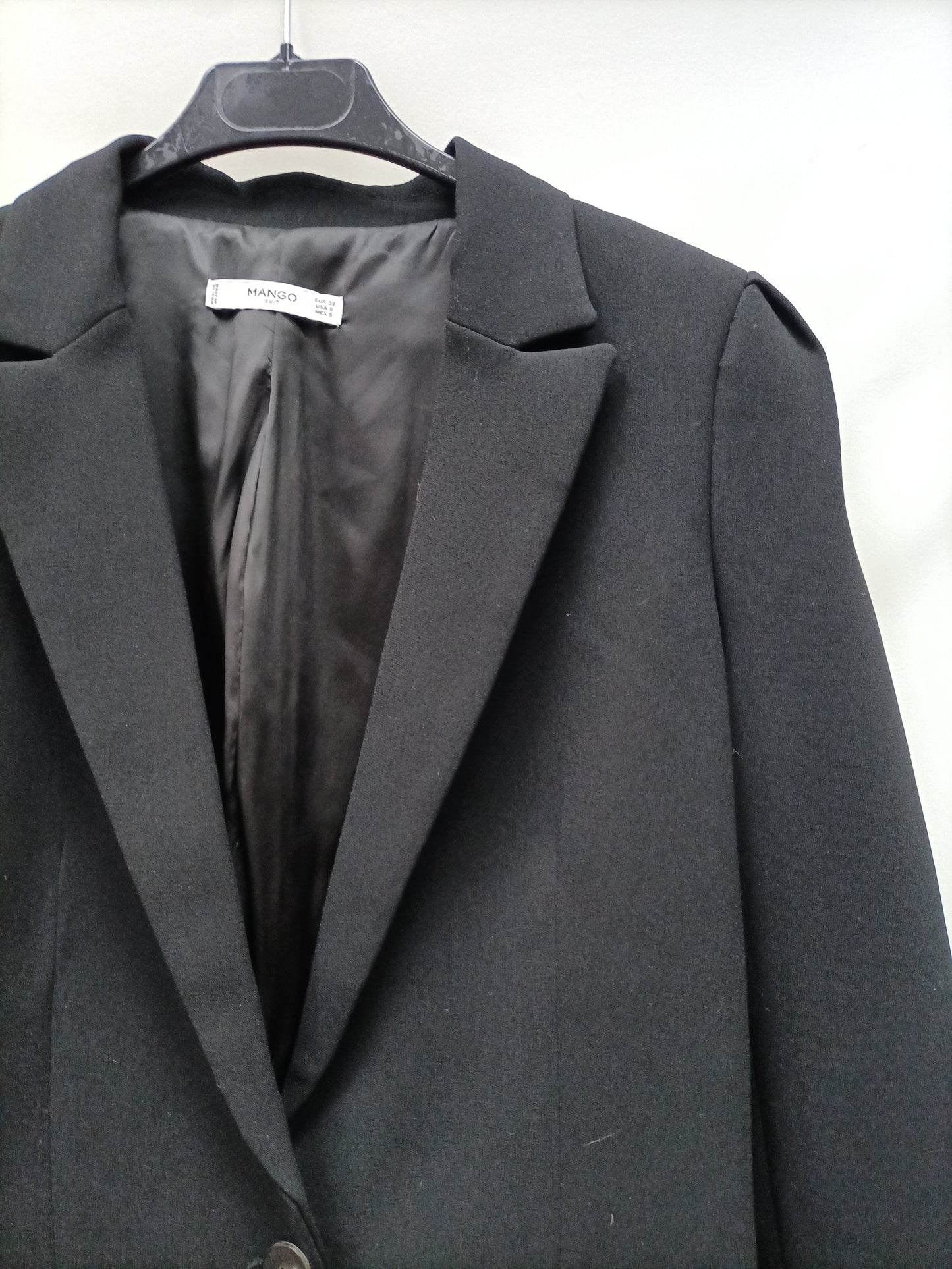 MANGO. Blazer negra vestir T.38