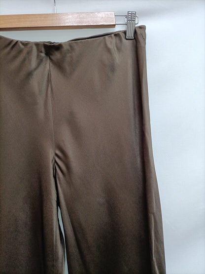 ZARA.Pantalones marrones satinados T.XS