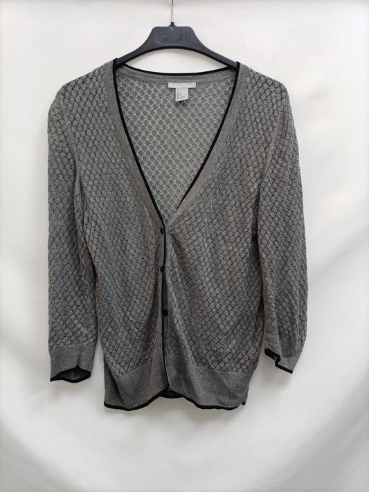 H&M.Rebeca gris troquelada T.S