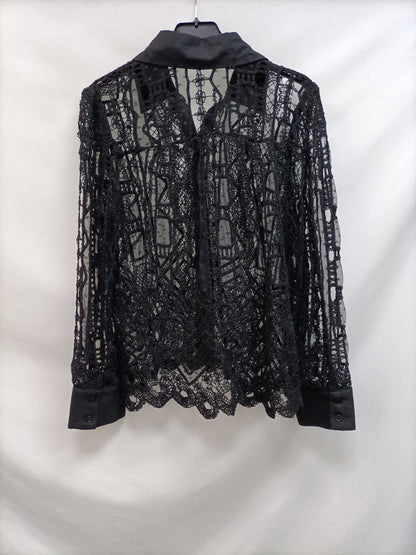 ZARA.Camisa negra croché T.S