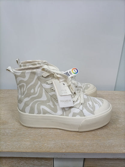 PULL&BEAR.Zapatillas botín T.37