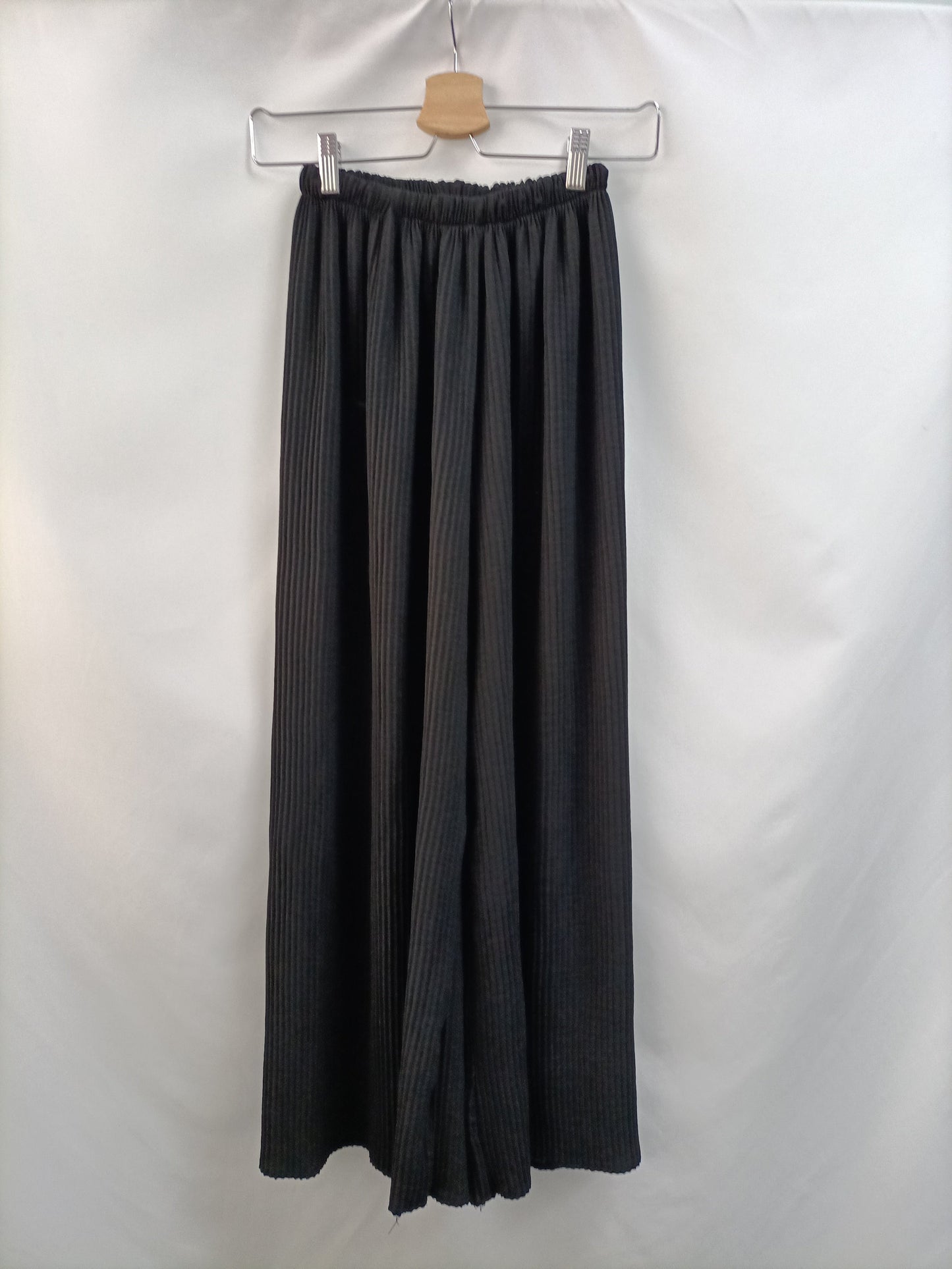 OTRAS.Pantalones culotte plisados T.xs/s