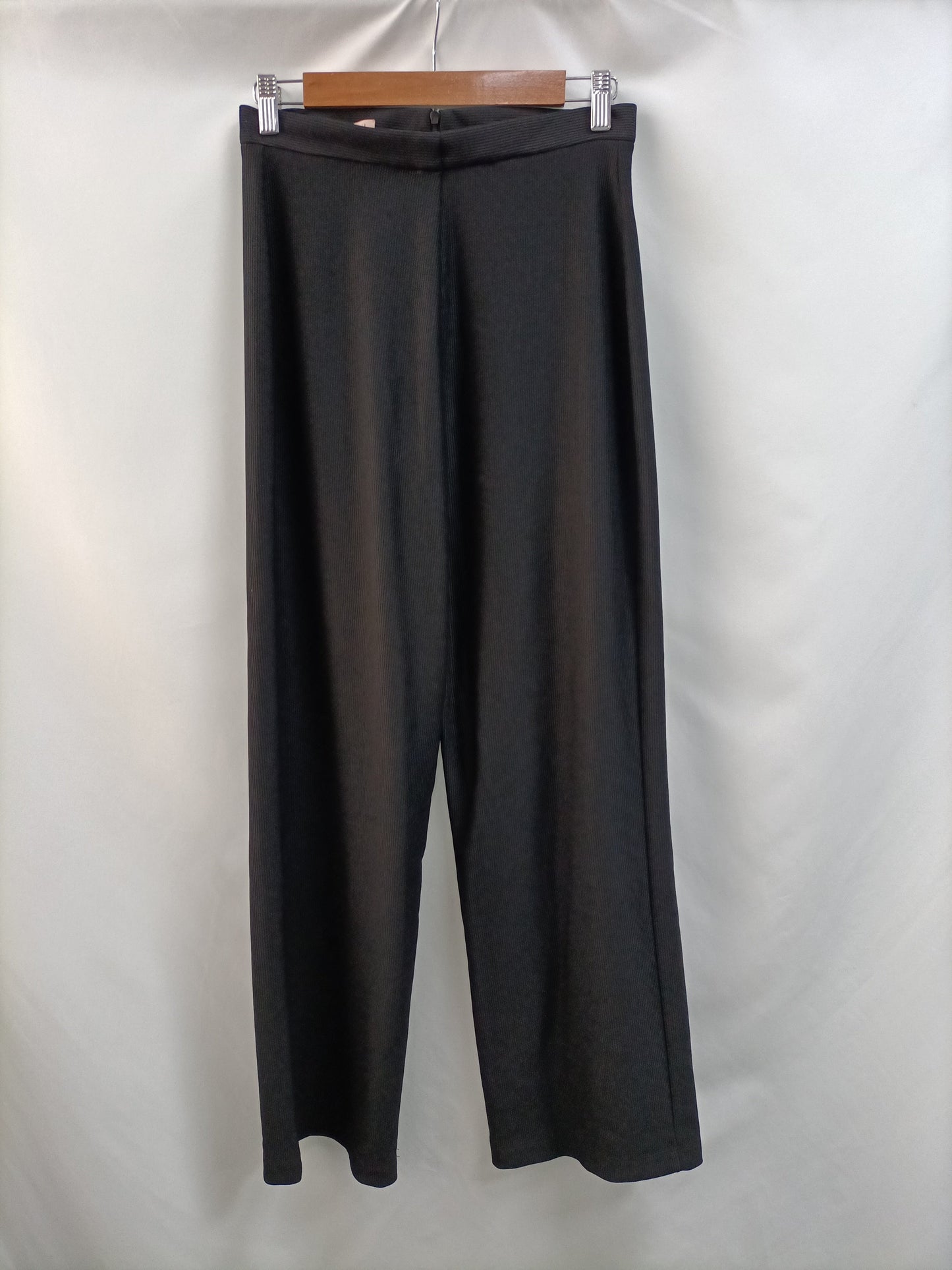 BIMANI. Black Culotte Pants Size 40
