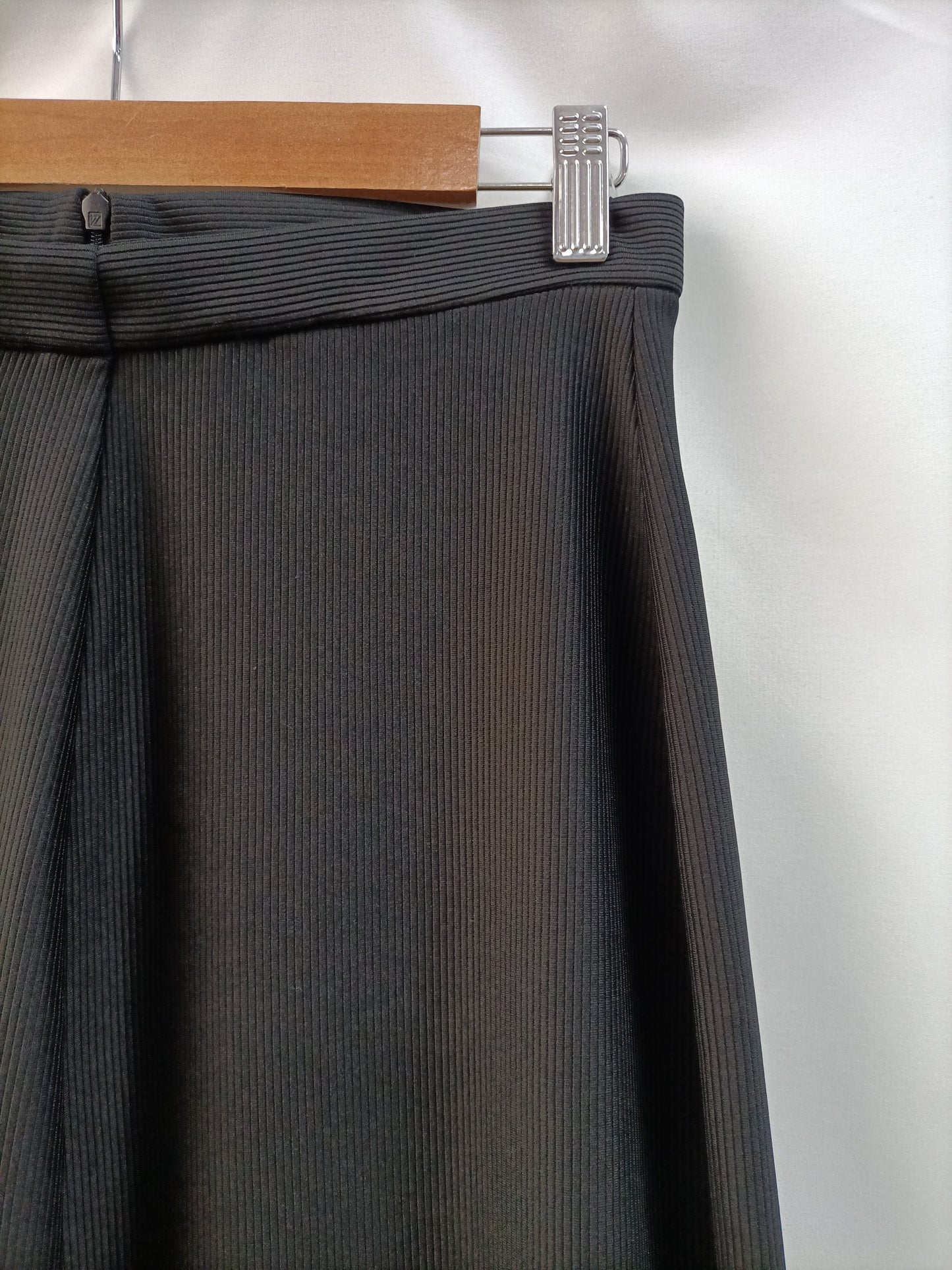 BIMANI. Black Culotte Pants Size 40