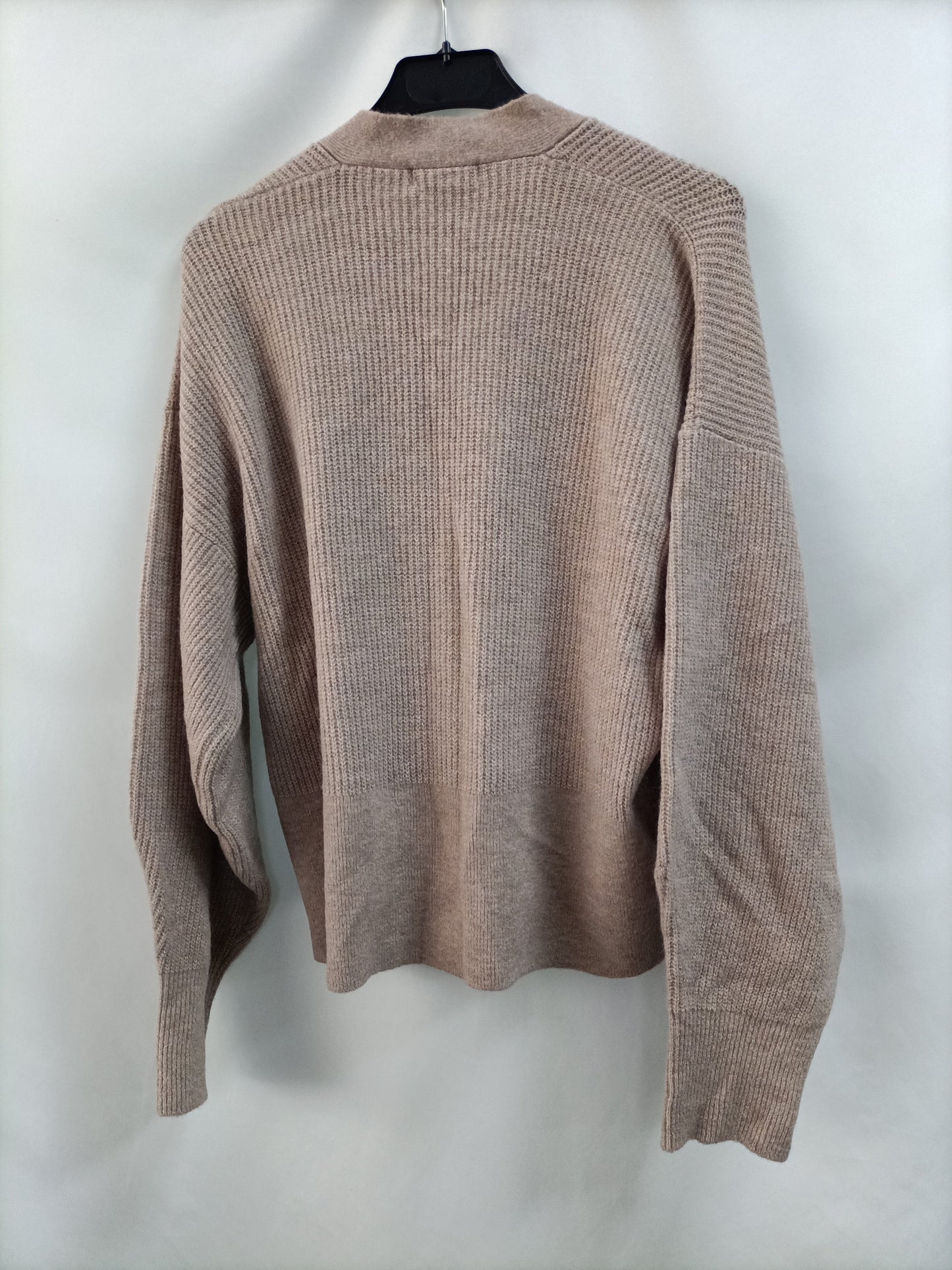 BIMANI. Beige cardigan with Ts buttons