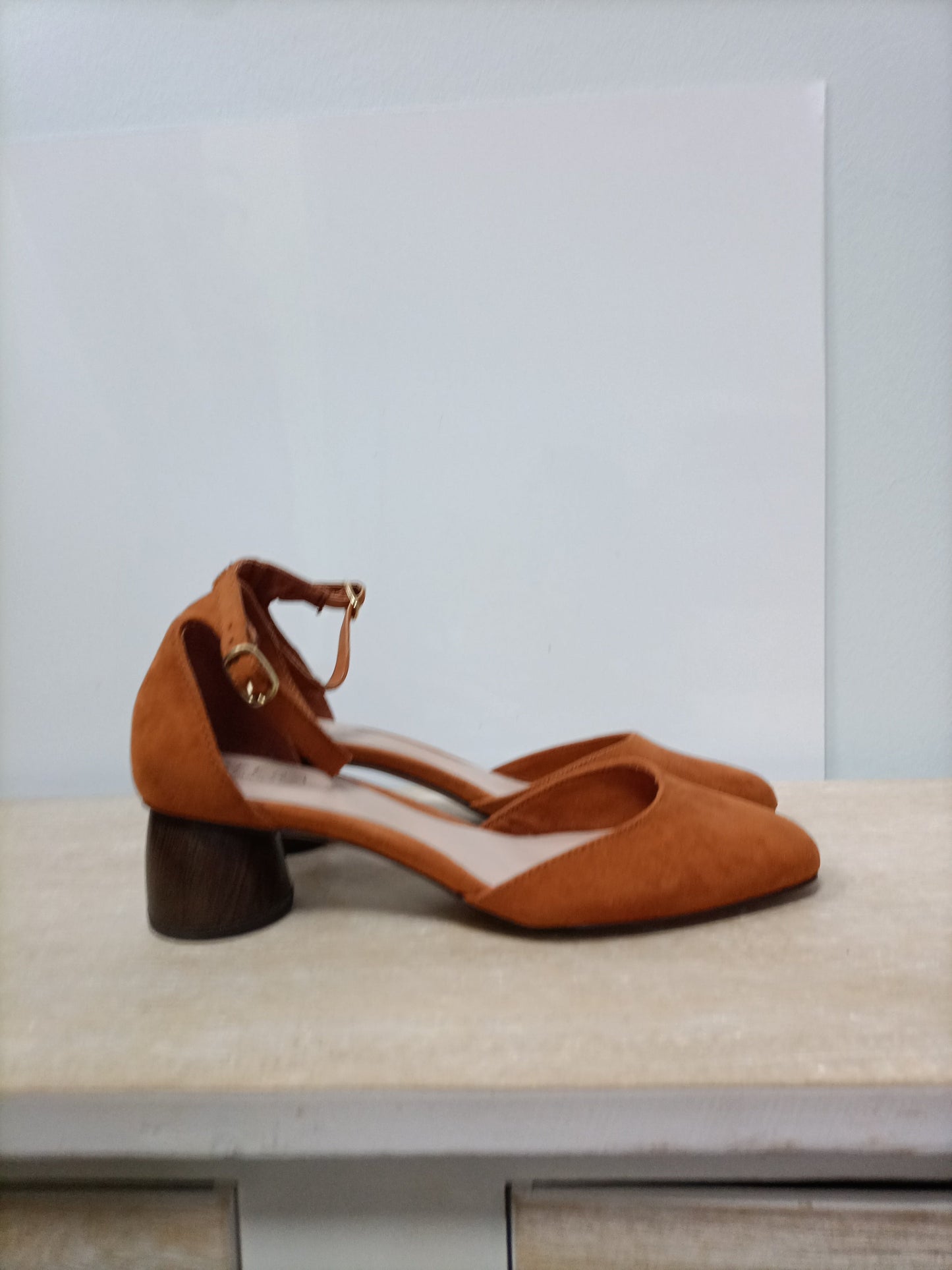 SFERA. Manoletina antelina mostaza T.38 (tara)