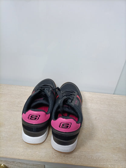 SKETCHERS. Black sneakers T.38