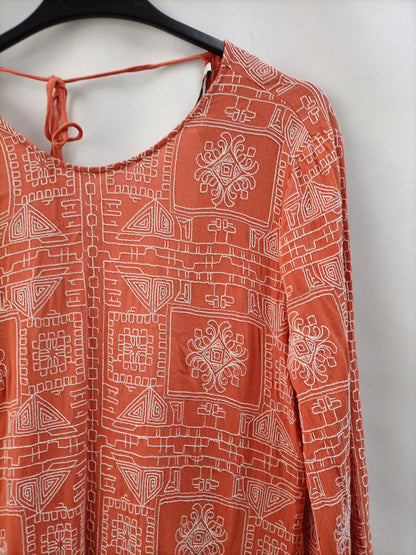 ZARA.Vestido  midi bordado T.m