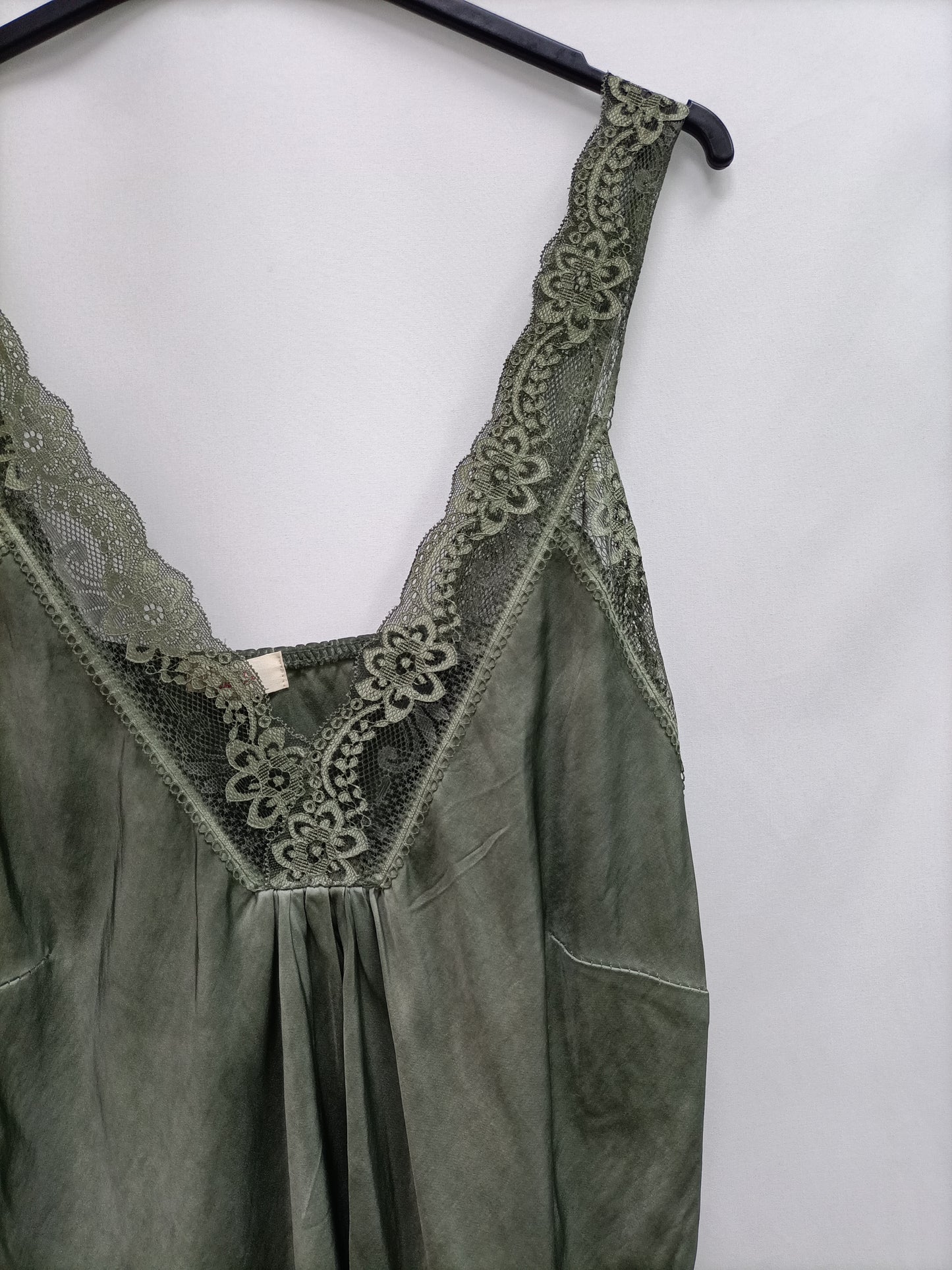 BUGANVILIA. Green lingerie top Tu(s/m)