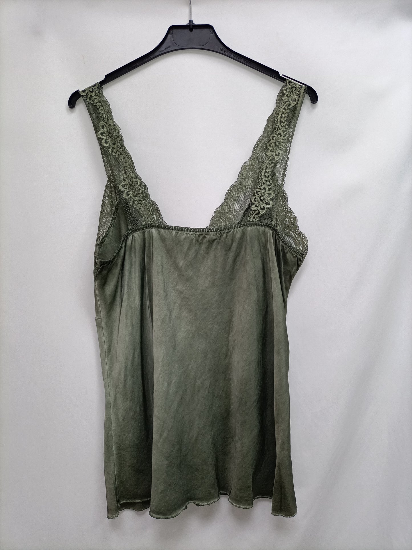 BUGANVILIA. Green lingerie top Tu(s/m)