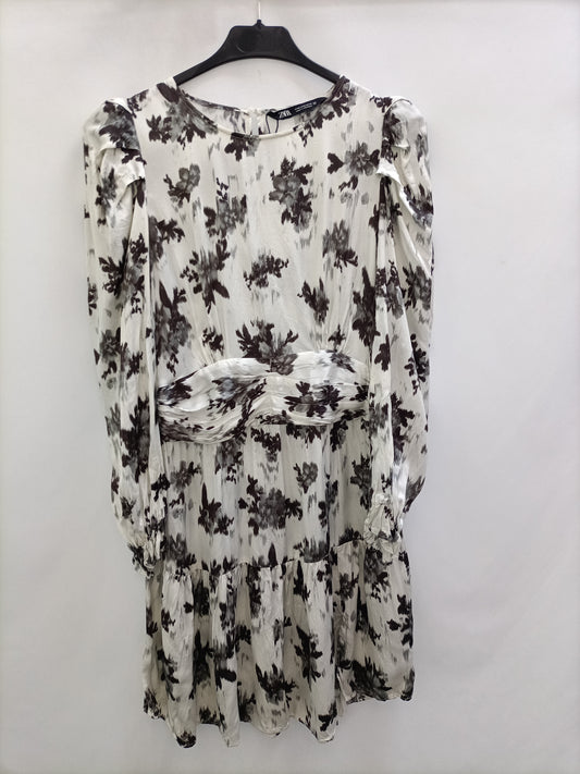 ZARA. Short printed dress Ts