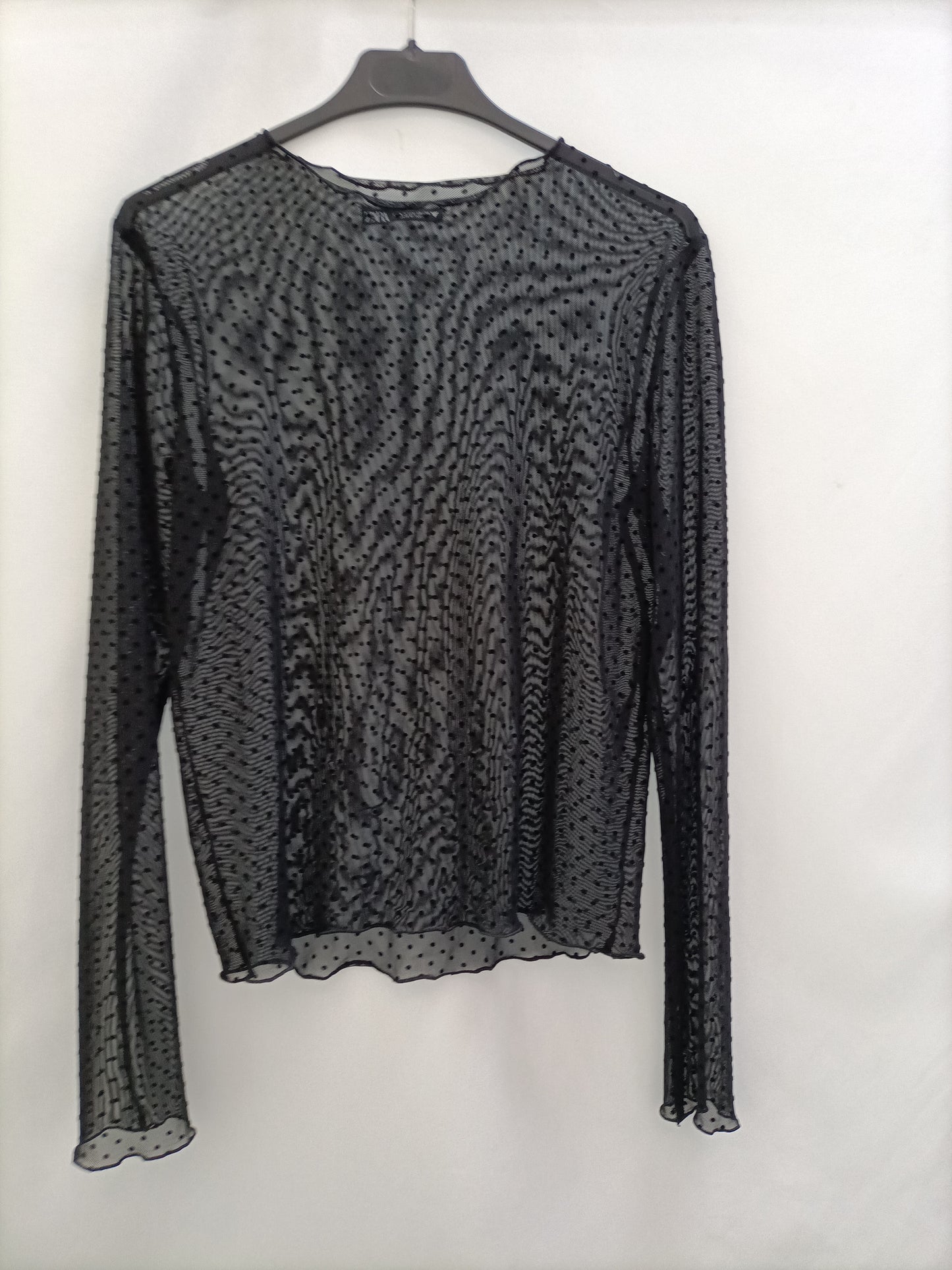 ZARA. Black plumeti top Tm