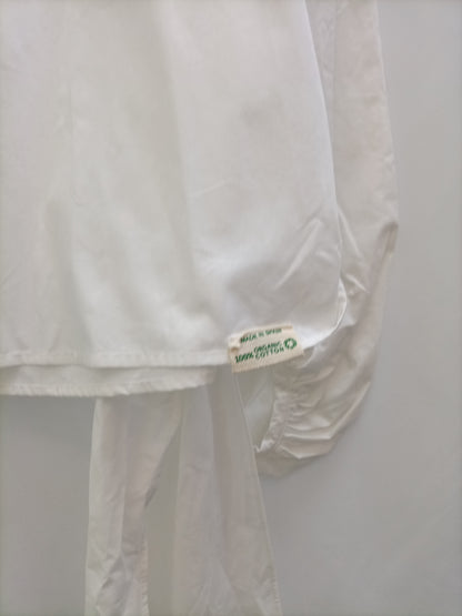 HORSE CHESTNUT. White lace-up blouse S.xs