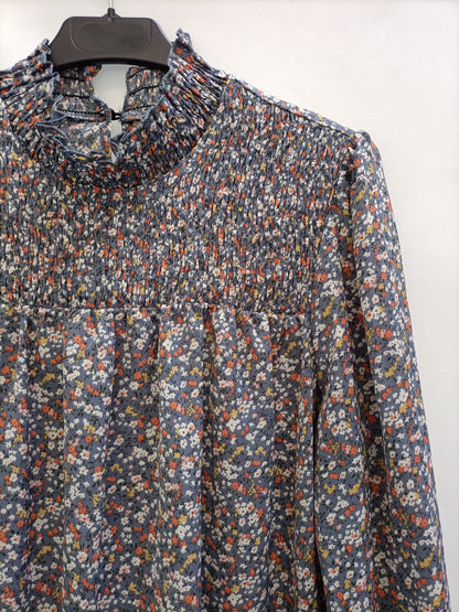 OTHERS. Gray floral blouse Your(s)