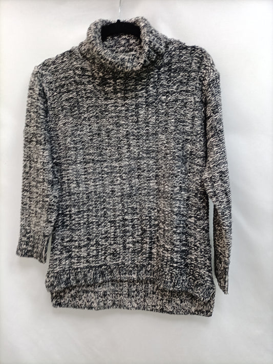 EASY WEAR. Heathered sweater size 38