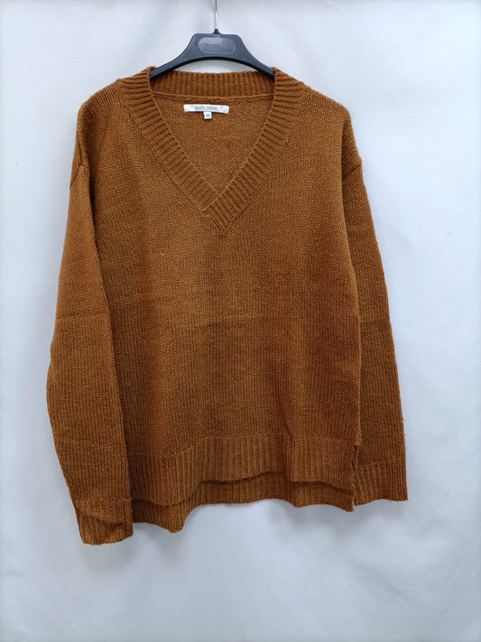 EASY WEAR. Camel Sweater Size 40