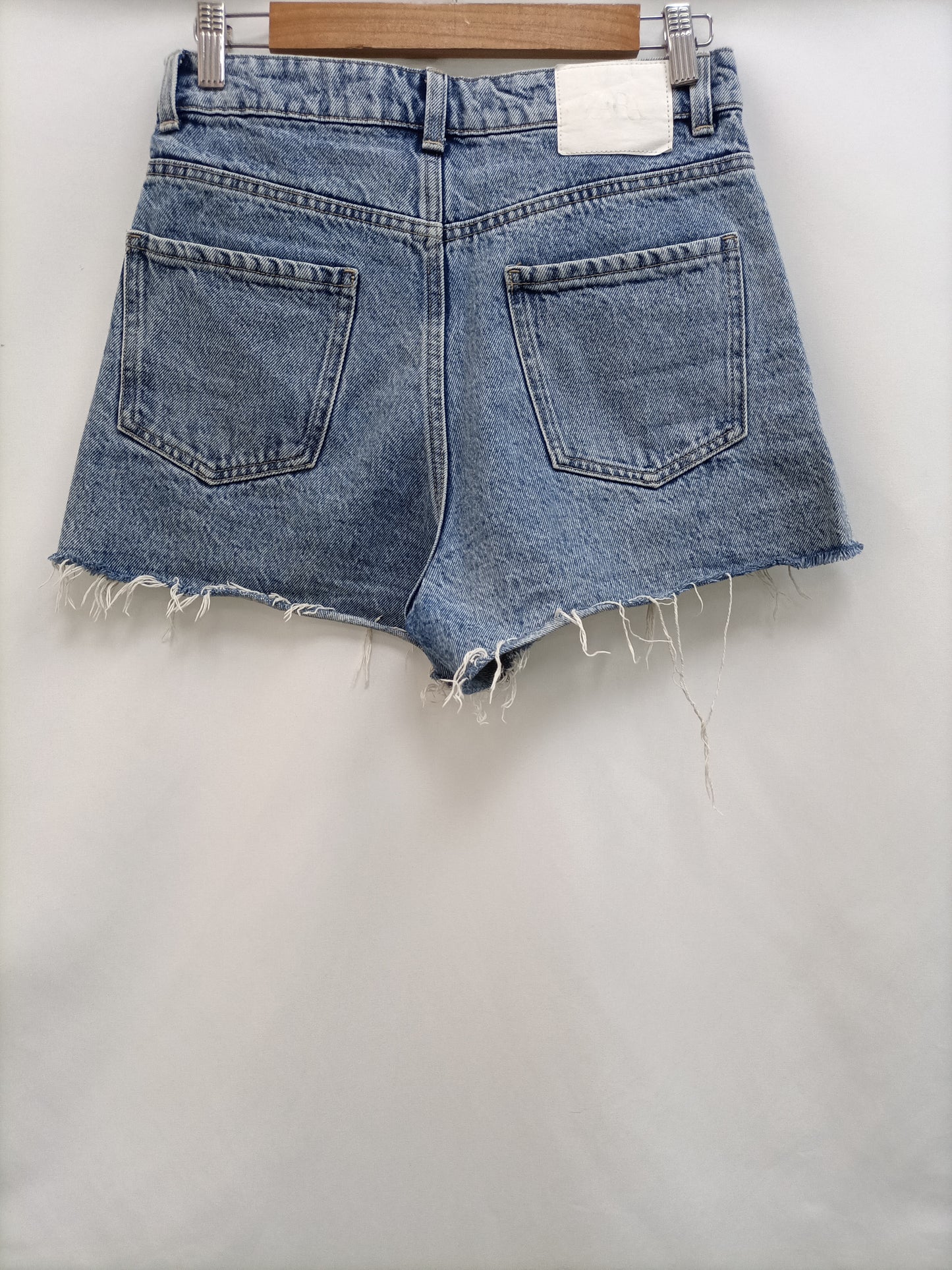 ZARA.Shorts denim T. 38
