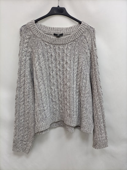 H&amp;M. Heathered Grey Sweater Tl