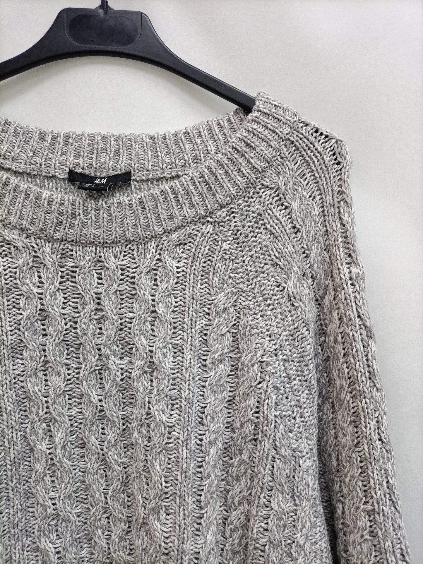 H&amp;M. Heathered Grey Sweater Tl