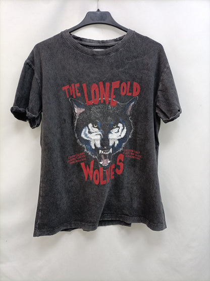 MANGO. Camiseta gris lobo T.s