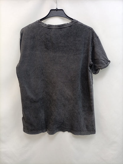 MANGO. Camiseta gris lobo T.s