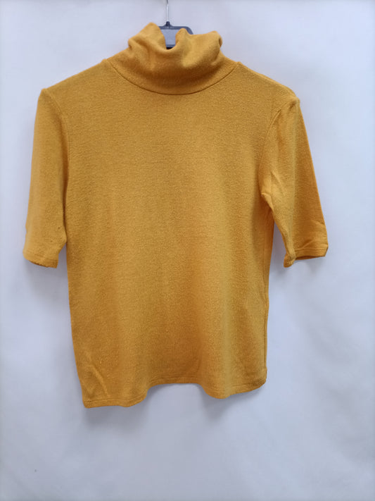 SUBDUED. Top punto mostaza T.m