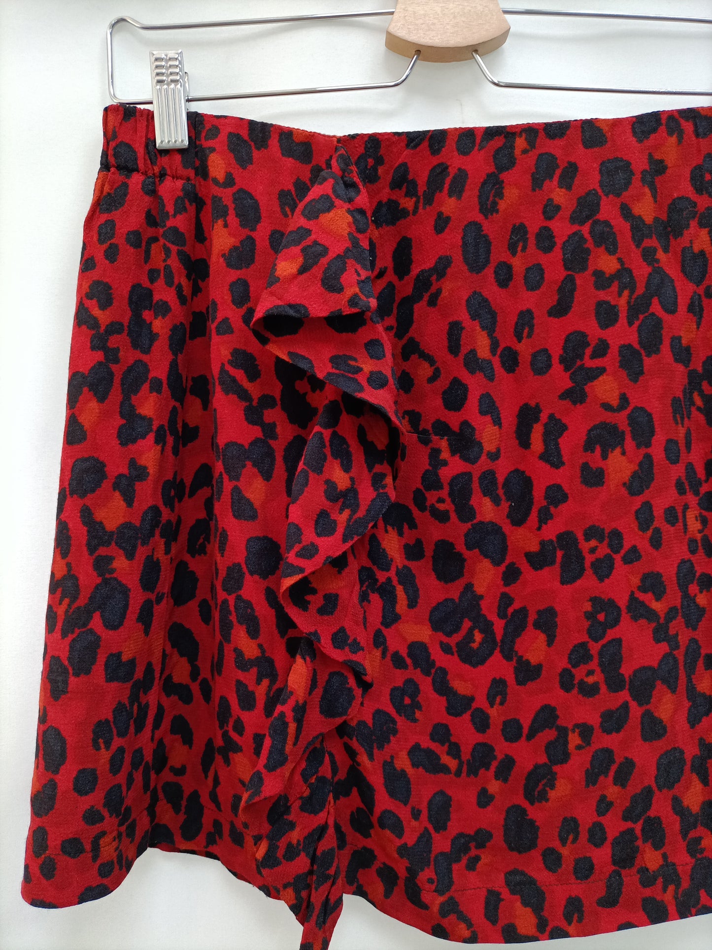 ZARA. Animal print skirt TM
